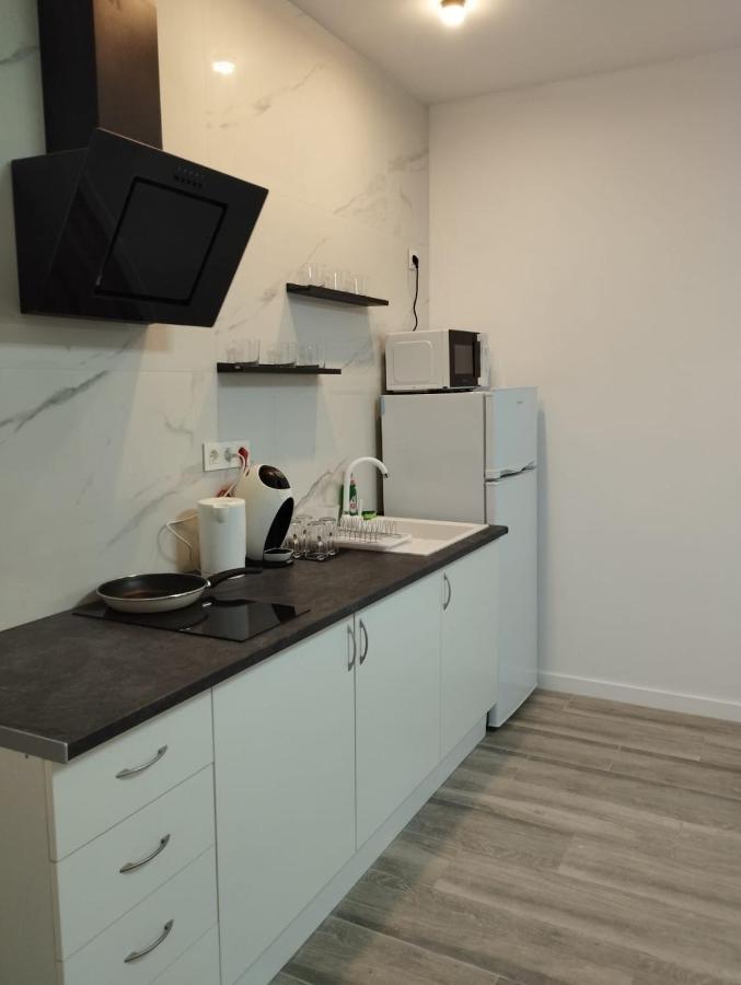 Apartamento Blanco Y Negro En El Centro Alicante Ngoại thất bức ảnh