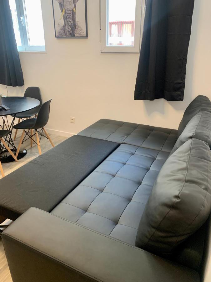 Apartamento Blanco Y Negro En El Centro Alicante Ngoại thất bức ảnh