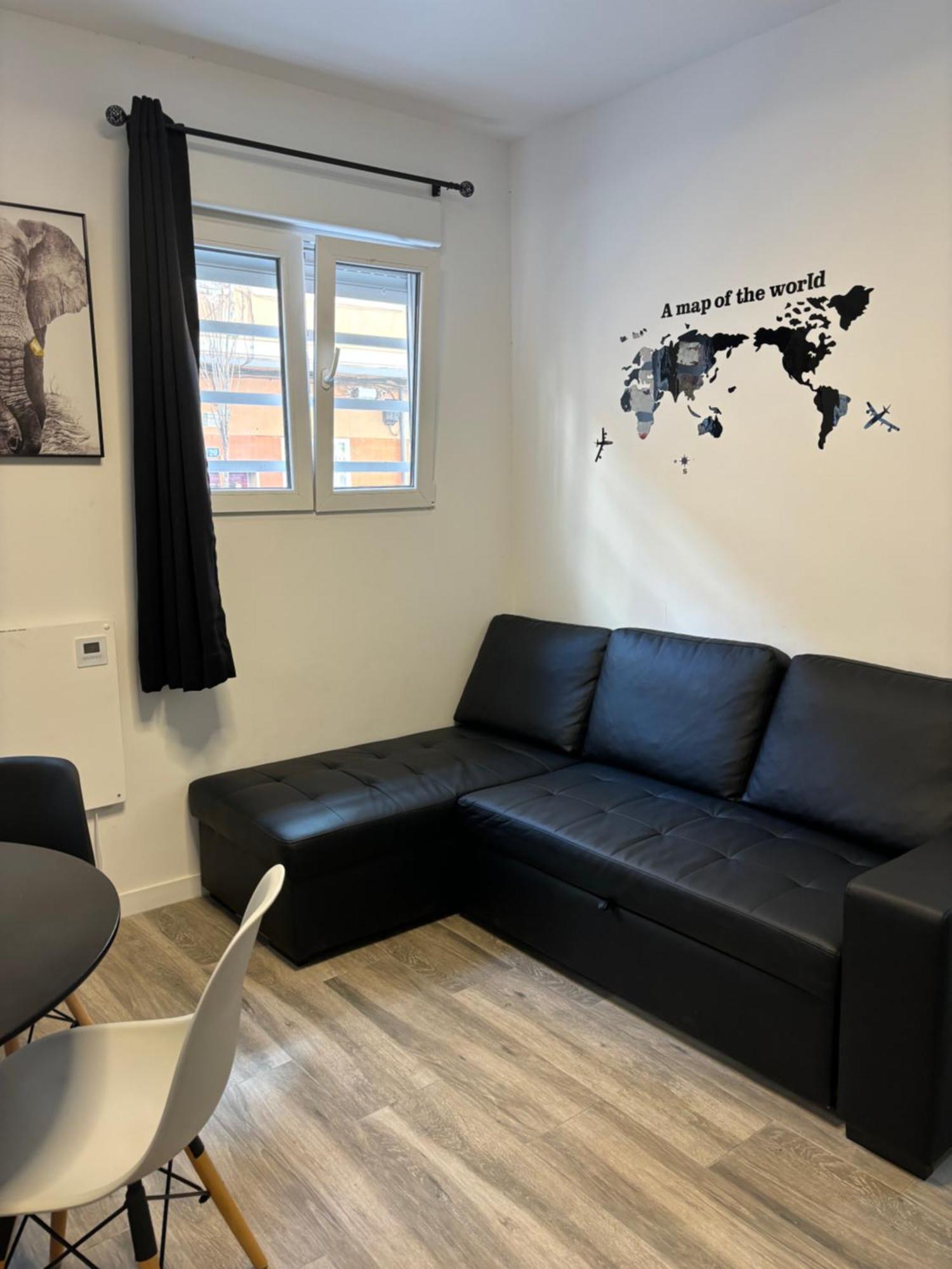 Apartamento Blanco Y Negro En El Centro Alicante Ngoại thất bức ảnh